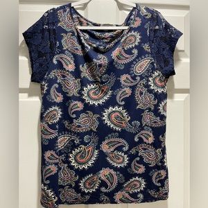 Loveappella navy top with lace cap sleeves